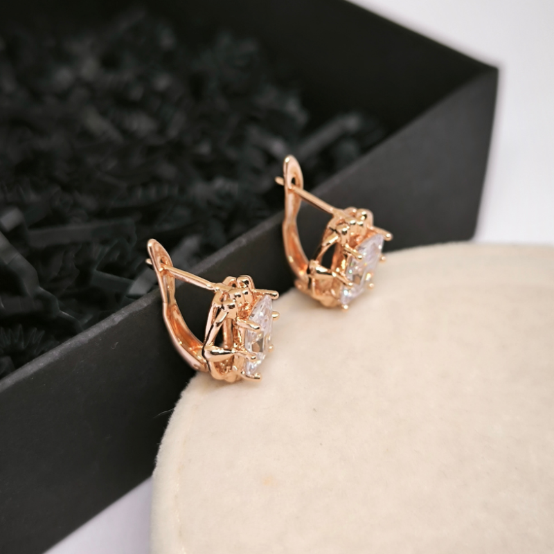 Roosa kulla värvi tsirkooniumiga pidulikud kõrvarõngad