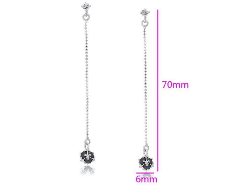 Minimalistliku disainiga pikad kõrvarõngad