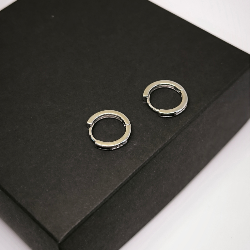 Minimalistlikud - rõngakujulised kõrvarõngad