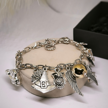 Moodsa disainiga metallist lukuga käevõru