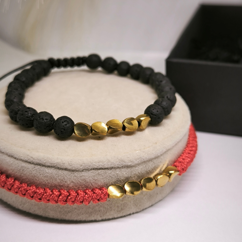 Stiilne käevõrude komplekt tiigrisilmaga