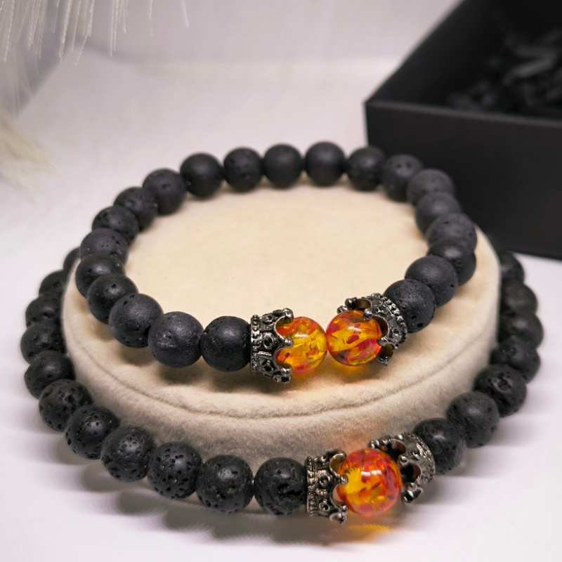 Ainulaadse disainiga helmestega käevõrude komplekt