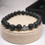 Noorusliku disainiga, peen käevõrude komplekt