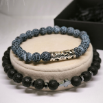 Noorusliku disainiga, peen käevõrude komplekt