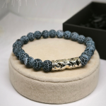 Noorusliku disainiga, peen käevõrude komplekt