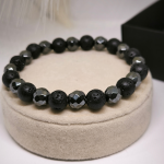 Vabaaja stiilis helmestega käevõrude komplekt