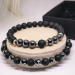 Vabaaja stiilis helmestega käevõrude komplekt