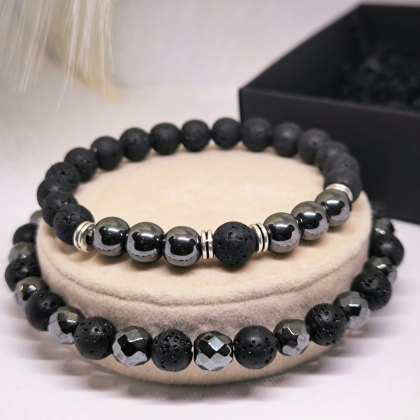 Vabaaja stiilis helmestega käevõrude komplekt