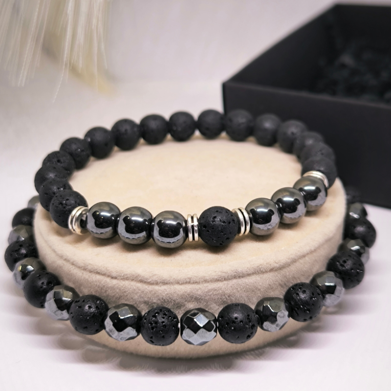 Vabaaja stiilis helmestega käevõrude komplekt