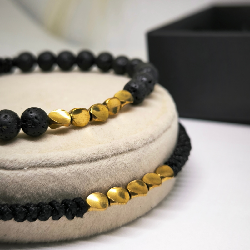 Käsitöö laavakivist helmestega käevõrude komplekt