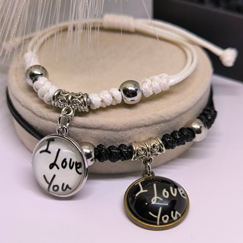 Eksklusiivse disainiga käevõrude komplekt paaridele