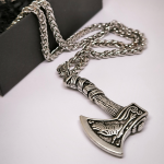 Ainulaadne disainiga meeste kaelakee ripats ketiga