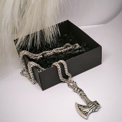 Ainulaadne disainiga meeste kaelakee ripats ketiga