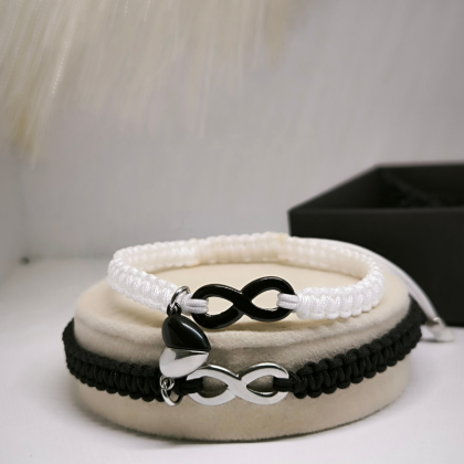 Paaridele käevõrud "Lõputu armastus" magnetitega