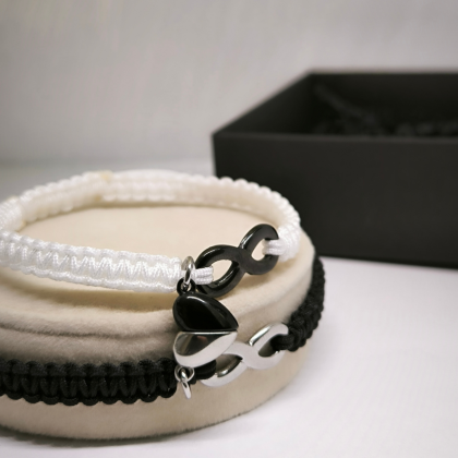 Paaridele käevõrud "Lõputu armastus" magnetitega