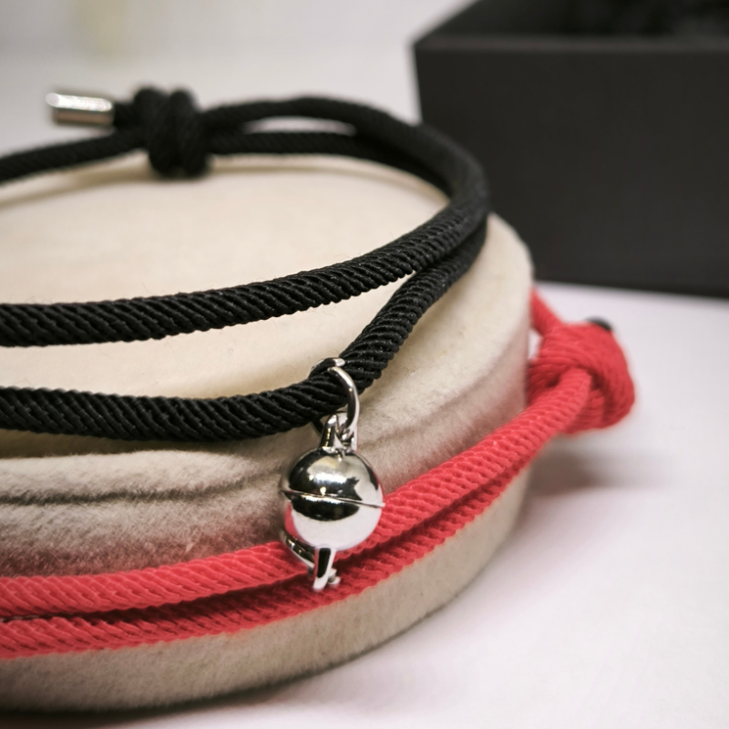 Kangast käevõrud magnetkinnitusega