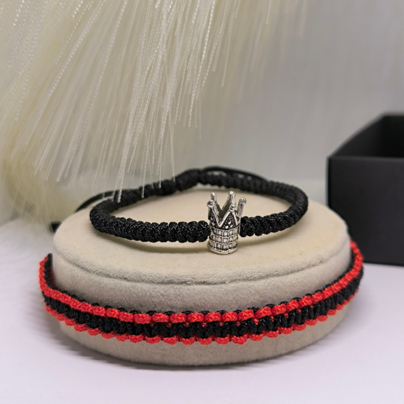 Käsitööna valminud kangast käevõrude komplekt