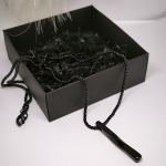 Minimalistlik ripatsiga kaelakee