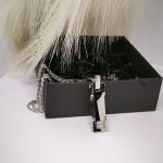 Ristkülikukujuline meeste kaelakee