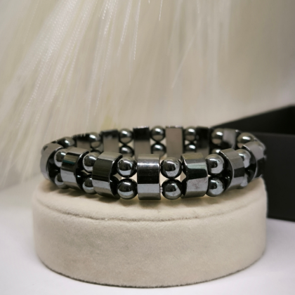 Hematīdi kivist energiakäevõru