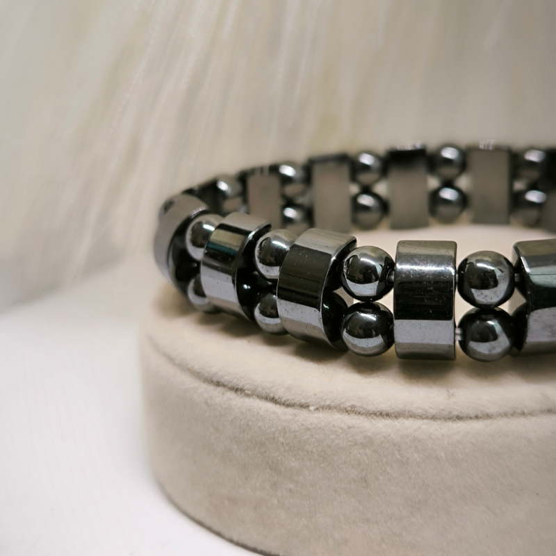 Hematīdi kivist energiakäevõru