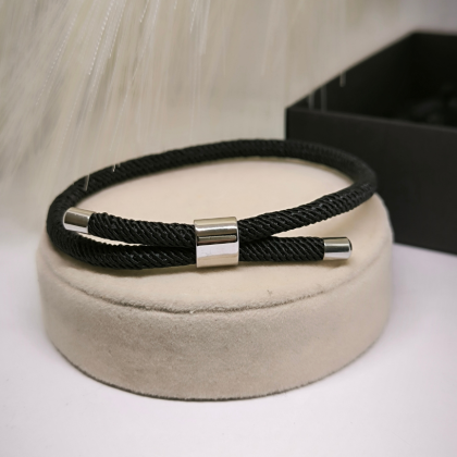 Reguleeritav minimalistlik kangast käevõru