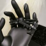 Originaalse disainiga mitmekihiline nahast käevõru