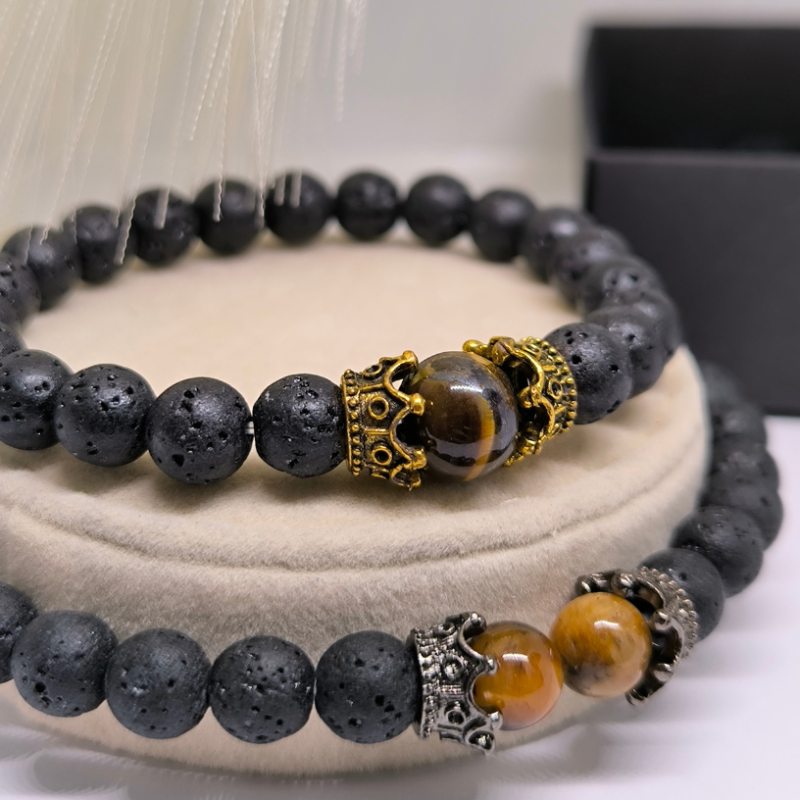 Laavakivist helmestega käevõrude komplekt tiigrisilmaga