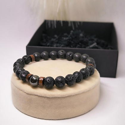 Laavakivist helmekäevõru puidust aktsentidega