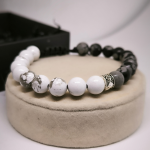 Onyxist helmestega energiakäevõru