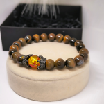 Tiigrisilma helmestega käevõru