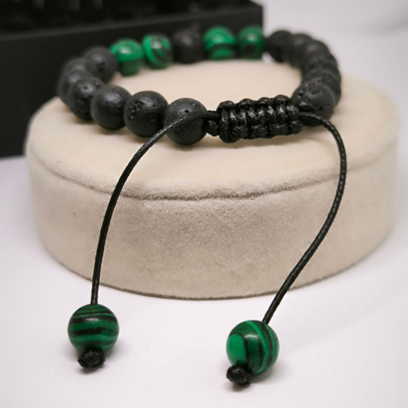 Laava ja malahhiidi helmekäevõru