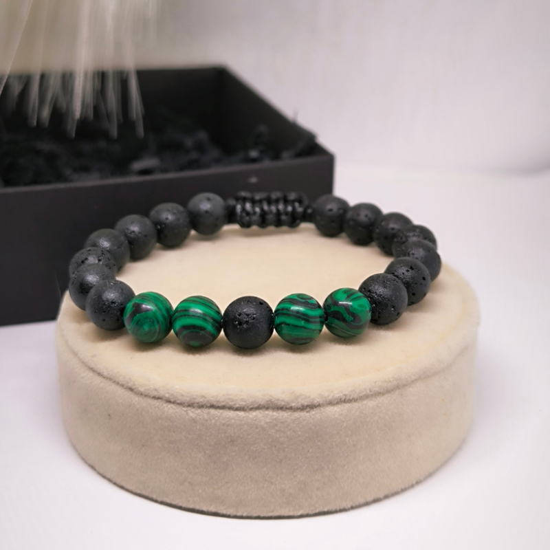 Laava ja malahhiidi helmekäevõru