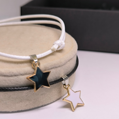 Nooruslikud ripatsitega käevõrud