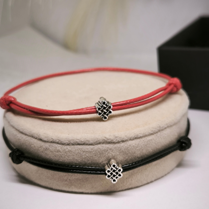 Minimalistliku disainiga käevõrude komplekt paaridele