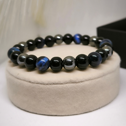 Obsidiaankivi helmestega käevõru tiigrisilmaga