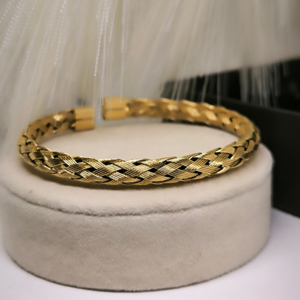 Punutise kujuga meeste käevõru roostevabast terasest