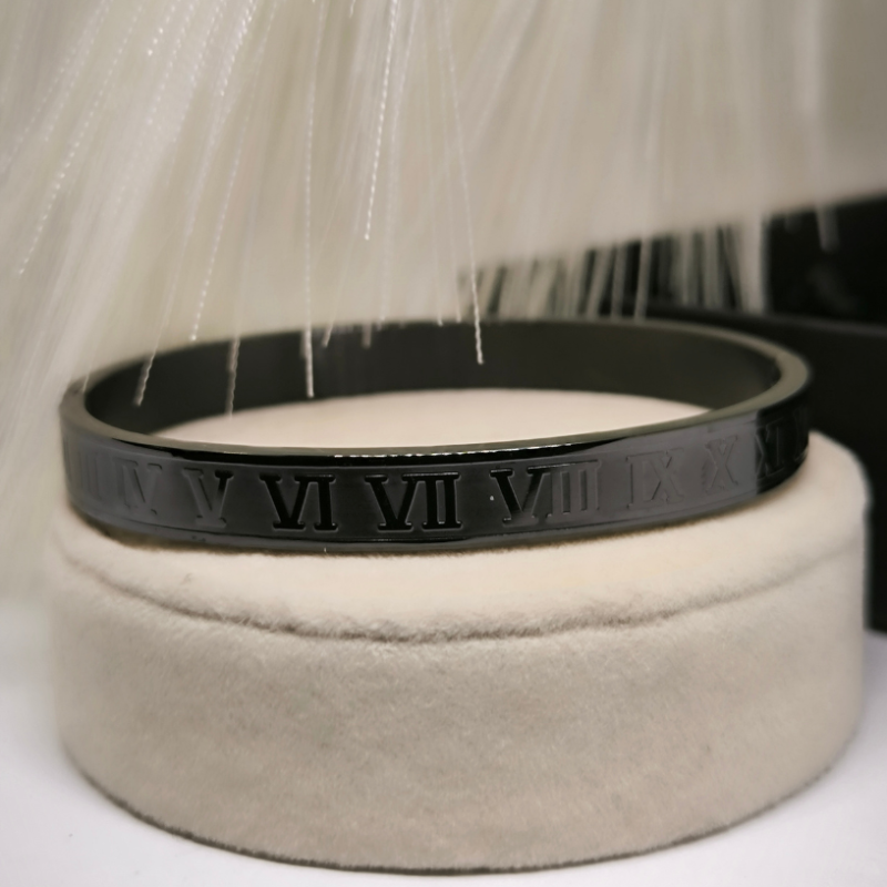 Moekad käevõrud meestele