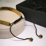 Reguleeritav meeste käevõru kroonimotiiviga