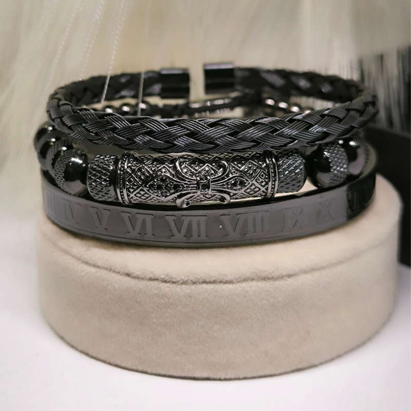 Moekad käevõrud meestele