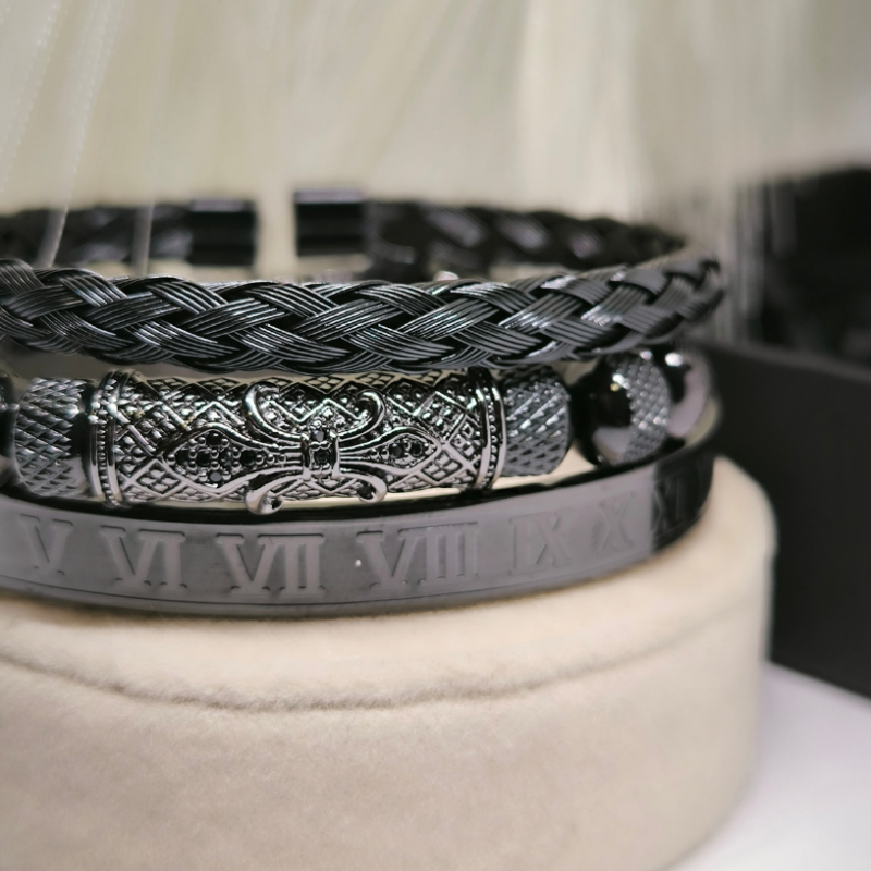 Moekad käevõrud meestele