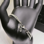 Moodne käevõrude komplekt ristikuju ripatsiga