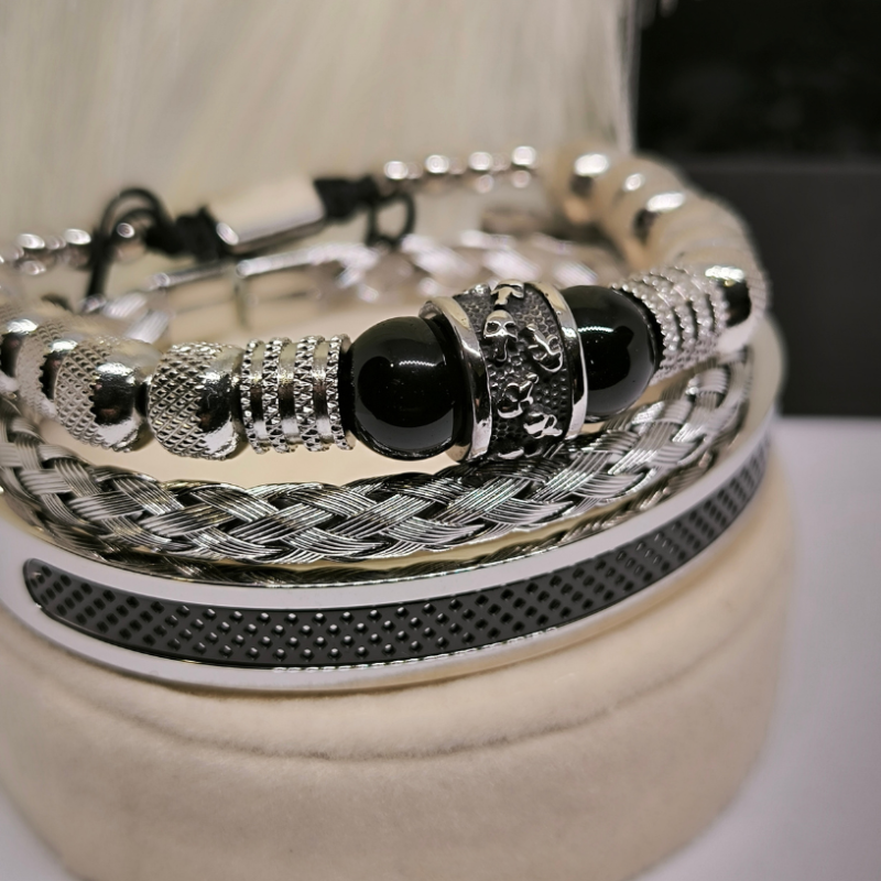 Võluvate käevõrude komplekt meestele