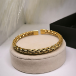 Kuldse värviga roostevabast terasest meeste käevõrude komplekt