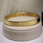 Käevõrude komplekt ristikuju ripatsiga