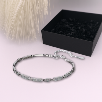 Luksuslik hõbedavärvi lõhnastatud käevõru