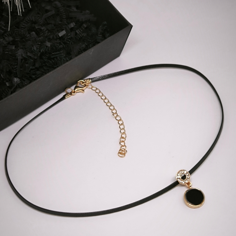 Gooti stiilis kaelakee