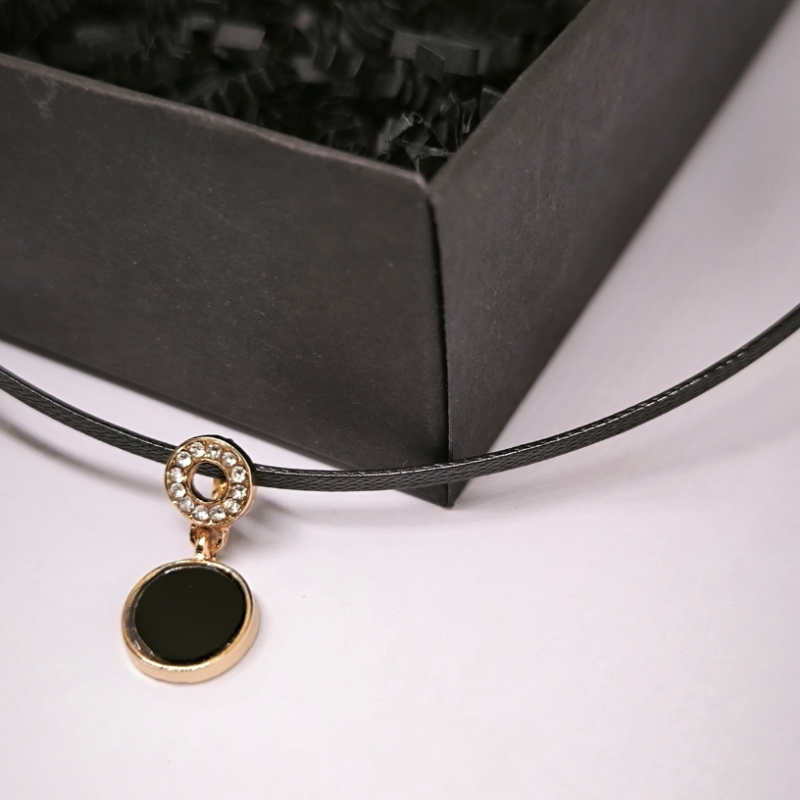 Gooti stiilis kaelakee