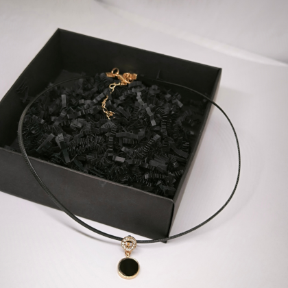 Gooti stiilis kaelakee