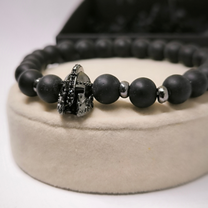 Käsitööna valminud meeste käevõru